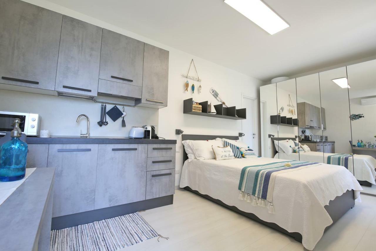 Apartment A Lago Private Beach And Parking Oliveto Lario Extérieur photo