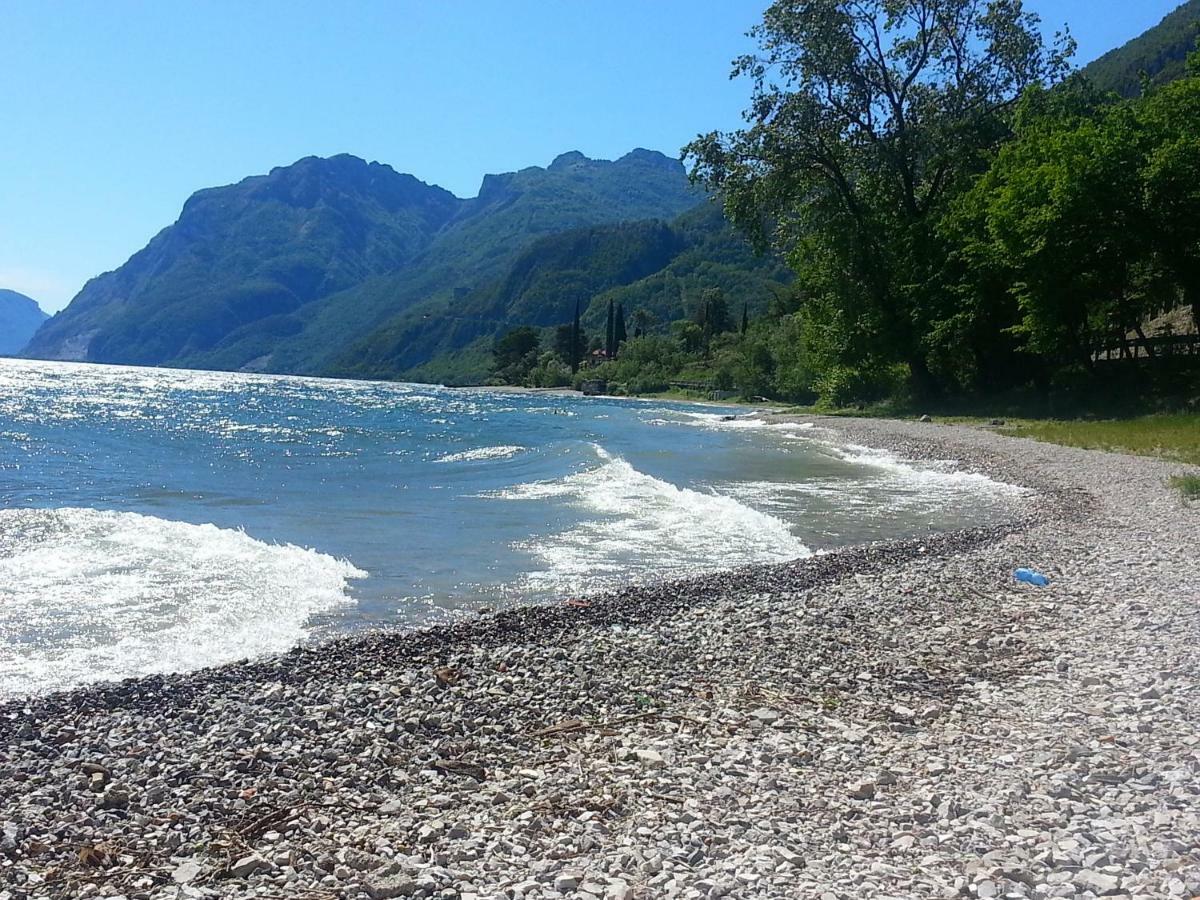 Apartment A Lago Private Beach And Parking Oliveto Lario Extérieur photo